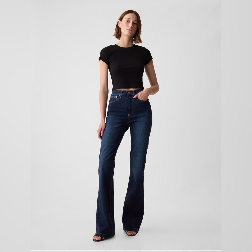 GAP High Rise '70s Flare Jeans with Washwell (33 Regular, Dark Wash)
